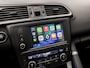 Renault Kadjar 1.2 TCe Bose Automaat (APPLE CARPLAY, NAVIGATIE, CLIMATE, KEYLESS, SPORTSTOELEN, GETINT GLAS, TREKHAAK, CRUISE, NIEUWSTAAT)