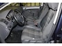 Volkswagen Touran 1.2 TSI Easyline 7p. Clima Navi Cruise Stoelverwarming All seasons PDC + Nwe APK