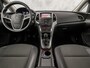 Opel Astra 1.6 Sport (NAVIGATIE, CLIMATE, LM VELGEN, SPORTSTOELEN, CRUISE, PARKEERSENSOREN, TREKHAAK, NIEUWSTAAT)
