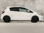 Toyota Yaris 1.0 VVT-i Sport (SCHERM, AIRCO, BLUETOOTH, SPORTSTOELEN, MULTIFUNCTIONEEL STUURWIEL, NIEUWE APK, NIEUWSTAAT)