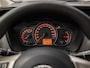Toyota Yaris 1.0 VVT-i Sport (SCHERM, AIRCO, BLUETOOTH, SPORTSTOELEN, MULTIFUNCTIONEEL STUURWIEL, NIEUWE APK, NIEUWSTAAT)
