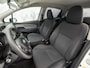 Toyota Yaris 1.0 VVT-i Sport (SCHERM, AIRCO, BLUETOOTH, SPORTSTOELEN, MULTIFUNCTIONEEL STUURWIEL, NIEUWE APK, NIEUWSTAAT)