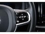 Volvo XC60 2.0 T8 Plug-in hybrid AWD Ultimate Dark Panoramadak - Adaptieve Cruise Control - Harman kardon - Stoelverwarming voor/achter - Stuurwielverwarming - Stoelen voor elektrisch verstelbaar -