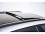 Volvo XC60 2.0 T8 Plug-in hybrid AWD Ultimate Dark Panoramadak - Adaptieve Cruise Control - Harman kardon - Stoelverwarming voor/achter - Stuurwielverwarming - Stoelen voor elektrisch verstelbaar -