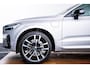 Volvo XC60 2.0 T8 Plug-in hybrid AWD Ultimate Dark Panoramadak - Adaptieve Cruise Control - Harman kardon - Stoelverwarming voor/achter - Stuurwielverwarming - Stoelen voor elektrisch verstelbaar -