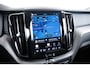 Volvo XC60 2.0 T8 Plug-in hybrid AWD Ultimate Dark Panoramadak - Adaptieve Cruise Control - Harman kardon - Stoelverwarming voor/achter - Stuurwielverwarming - Stoelen voor elektrisch verstelbaar -