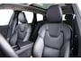 Volvo XC60 2.0 T8 Plug-in hybrid AWD Ultimate Dark Panoramadak - Adaptieve Cruise Control - Harman kardon - Stoelverwarming voor/achter - Stuurwielverwarming - Stoelen voor elektrisch verstelbaar -