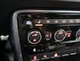 Volkswagen Beetle Cabriolet 1.4 TSI Karmann 150pk Automaat Leer/Alcantara App connect 18 inch Navigatie Carplay PDC Cruise Boekjes aanwezig Nette staat