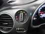 Volkswagen Beetle Cabriolet 1.4 TSI Karmann 150pk Automaat Leer/Alcantara App connect 18 inch Navigatie Carplay PDC Cruise Boekjes aanwezig Nette staat