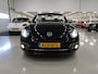 Volkswagen Beetle Cabriolet 1.4 TSI Karmann 150pk Automaat Leer/Alcantara App connect 18 inch Navigatie Carplay PDC Cruise Boekjes aanwezig Nette staat