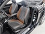 Volkswagen Beetle Cabriolet 1.4 TSI Karmann 150pk Automaat Leer/Alcantara App connect 18 inch Navigatie Carplay PDC Cruise Boekjes aanwezig Nette staat