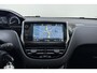 Peugeot 208 1.2 PureTech Allure | Trekhaak | Achteruitrijcamera | Panoramadak | Navigatie | Airco | Climate control | Bluetooth koppeling