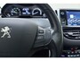 Peugeot 208 1.2 PureTech Allure | Trekhaak | Achteruitrijcamera | Panoramadak | Navigatie | Airco | Climate control | Bluetooth koppeling