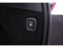 Volvo XC90 2.0 T8 Plug-in hybrid AWD Ultra Dark Trekhaak - Panoramadak - Adaptieve Cruise Control - Harman Kardon - Head up - Stoelverwarming voor/achter - Zongordijnen achterportieren - Visual Park Assist -