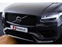 Volvo XC90 2.0 T8 Plug-in hybrid AWD Ultra Dark Trekhaak - Panoramadak - Adaptieve Cruise Control - Harman Kardon - Head up - Stoelverwarming voor/achter - Zongordijnen achterportieren - Visual Park Assist -