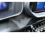 Peugeot e-2008 EV GT Pack 50 kWh | Achteruitrijcamera | Cruise control | Climate control | Navigatie | Apple/Android carplay | Stoelverwarming | Parkeersensoren voor/achter | Stuurbediening