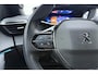 Peugeot e-2008 EV GT Pack 50 kWh | Achteruitrijcamera | Cruise control | Climate control | Navigatie | Apple/Android carplay | Stoelverwarming | Parkeersensoren voor/achter | Stuurbediening