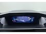 Peugeot e-2008 EV GT Pack 50 kWh | Achteruitrijcamera | Cruise control | Climate control | Navigatie | Apple/Android carplay | Stoelverwarming | Parkeersensoren voor/achter | Stuurbediening