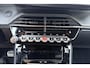 Peugeot e-2008 EV GT Pack 50 kWh | Achteruitrijcamera | Cruise control | Climate control | Navigatie | Apple/Android carplay | Stoelverwarming | Parkeersensoren voor/achter | Stuurbediening