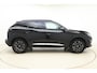 Peugeot e-2008 EV GT Pack 50 kWh | Achteruitrijcamera | Cruise control | Climate control | Navigatie | Apple/Android carplay | Stoelverwarming | Parkeersensoren voor/achter | Stuurbediening