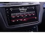 Volkswagen Tiguan 1.4 TSI eHybrid Elegance Head up Trekhaak Led matrix Parkeerhulp Stoelverwarming