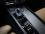 Volvo XC60 2.0 Recharge T8 AWD R-Design Panoramisch schuif/kantel dak, 360 Camera, Stoelverwarming, Harman/Kardon audio installatie, Navigatie