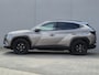 Hyundai Tucson 1.6 T-GDI PHEV Comfort 4WD / Trekhaak afneembaar / Apple Carplay Android Auto / Stoelverwarming / Trekgewicht 1350 kg / Achteruitrijcamera / Draadloze telefoon lader / Keyless Entry/Start / Cruise control / Parkeersensoren voor en achter /