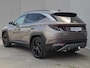 Hyundai Tucson 1.6 T-GDI PHEV Comfort 4WD / Trekhaak afneembaar / Apple Carplay Android Auto / Stoelverwarming / Trekgewicht 1350 kg / Achteruitrijcamera / Draadloze telefoon lader / Keyless Entry/Start / Cruise control / Parkeersensoren voor en achter /