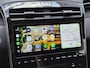 Hyundai Tucson 1.6 T-GDI PHEV Comfort 4WD / Trekhaak afneembaar / Apple Carplay Android Auto / Stoelverwarming / Trekgewicht 1350 kg / Achteruitrijcamera / Draadloze telefoon lader / Keyless Entry/Start / Cruise control / Parkeersensoren voor en achter /