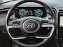 Hyundai Tucson 1.6 T-GDI PHEV Comfort 4WD / Trekhaak afneembaar / Apple Carplay Android Auto / Stoelverwarming / Trekgewicht 1350 kg / Achteruitrijcamera / Draadloze telefoon lader / Keyless Entry/Start / Cruise control / Parkeersensoren voor en achter /