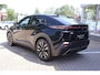 Toyota C-HR / C-HR+ FIRST EDITION 77KWH NIEUW DIRECT LEVERBAAR! STOEL/STUURVERW 20'' LM-VELGEN BLIND SPOT EL-ACHTERKLEP WARMTEPOMP NAVI PARK-SENSOREN CAMERA CLIMA APPLE/ANDROID