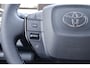 Toyota C-HR / C-HR+ FIRST EDITION 77KWH NIEUW DIRECT LEVERBAAR! STOEL/STUURVERW 20'' LM-VELGEN BLIND SPOT EL-ACHTERKLEP WARMTEPOMP NAVI PARK-SENSOREN CAMERA CLIMA APPLE/ANDROID