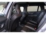 Volvo V60 T6 Recharge AWD Plus Dark - Panorama/schuifdak - IntelliSafe Assist & Surround - 360º Camera - Harman/Kardon audio - Verwarmde voorstoelen, stuur & achterbank - Parkeersensoren voor & achter - Elektr. bedienb. voorstoelen met geheugen - Head up display - Extra getint glas - 19' LMV