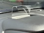 Hyundai Kona Electric EV Limited 64 kWh / Dealer Onderhouden / Origineel Nederlands / SOH 100% / Lederen Bekleding / Elektrisch Vertelbare Stoelen / Navigatie + Apple Carplay & Android Auto / Stoelverwarming & Verkoeling / Warmtepomp / 3 Fase /