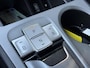 Hyundai Kona Electric EV Limited 64 kWh / Dealer Onderhouden / Origineel Nederlands / SOH 100% / Lederen Bekleding / Elektrisch Vertelbare Stoelen / Navigatie + Apple Carplay & Android Auto / Stoelverwarming & Verkoeling / Warmtepomp / 3 Fase /