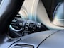 Hyundai Kona Electric EV Limited 64 kWh / Dealer Onderhouden / Origineel Nederlands / SOH 100% / Lederen Bekleding / Elektrisch Vertelbare Stoelen / Navigatie + Apple Carplay & Android Auto / Stoelverwarming & Verkoeling / Warmtepomp / 3 Fase /
