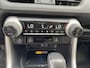 Toyota RAV4 2.5 Hybrid AWD Executive + Trekhaak en 1.650KG trekgewicht ,Slechts 26.535KM ,Stoel verwarming ,JBL Premium audio , Elektr. bedienbare achterklep ,Adaptive cruise control, Alarm