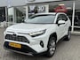 Toyota RAV4 2.5 Hybrid AWD Executive + Trekhaak en 1.650KG trekgewicht ,Slechts 26.535KM ,Stoel verwarming ,JBL Premium audio , Elektr. bedienbare achterklep ,Adaptive cruise control, Alarm