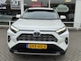 Toyota RAV4 2.5 Hybrid AWD Executive + Trekhaak en 1.650KG trekgewicht ,Slechts 26.535KM ,Stoel verwarming ,JBL Premium audio , Elektr. bedienbare achterklep ,Adaptive cruise control, Alarm