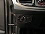 Volkswagen Polo 1.0 TSI Highline Stoelverwarming Parkeersensoren Navigatie DAB+ App-Connect