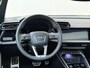 Audi A3 Sportback 45 TFSI e S edition Competition | SoH 97% | Panoramadak | SONOS audio | Head-up display | Keyless | Parkeerassistent | Adaptieve cruise control | Dodehoek detectie | Navigatie Plus |