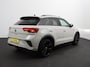 Volkswagen T-Roc 1.5 TSI DSG R-Line+Blackpack Climate control Adaptieve cruise control Panoramadak LED Navigatie Achteruitrijcamera Parkeersensoren Apple Carplay/ Android Auto Radio