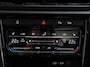 Volkswagen T-Roc 1.5 TSI DSG R-Line+Blackpack Climate control Adaptieve cruise control Panoramadak LED Navigatie Achteruitrijcamera Parkeersensoren Apple Carplay/ Android Auto Radio