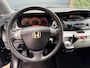 Honda FR-V 1.7i Comfort /bj.2005 / kleur: zwart / climate / sportvelgen / 6 stoelen / 5 deurs / APK 03/2027 en NAP met 262496 km.