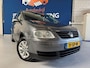 Volkswagen Touran 1.6-16V FSI Business / bj.2006 / kleur: grijs / airco / sportvelgen / trekhaak / APK 06/2027 en NAP 255774 km.