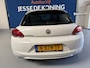 Volkswagen Scirocco 1.4 TSI / bj.2009 / kleur: wit / airco / half leder/ sportvelgen / scherm / APK 04/2027 en NAP met 233814 km.