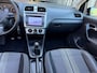 Volkswagen Polo 1.2-12V Style/Match / NAP met 113485 km./panoramadak / 5 deurs / airco /scherm/ sportvelgen/etc./ APK tot 01/2027.