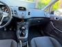 Ford Fiesta 1.25 Titanium / bj.2013 / 5 deurs / airco / kleur : blauw / 4 nieuwe banden/etc. APK tot 05/2027 en NAP met 246387 km.