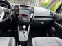 Kia Venga 1.6 CVVT X-ecutive automaat / NAP met 74809 km./ APK 04/2027 / Navigatie / Climate / Sportvelgen / Half Leder / Boekjes.