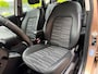 Kia Venga 1.6 CVVT X-ecutive automaat / NAP met 74809 km./ APK 04/2027 / Navigatie / Climate / Sportvelgen / Half Leder / Boekjes.